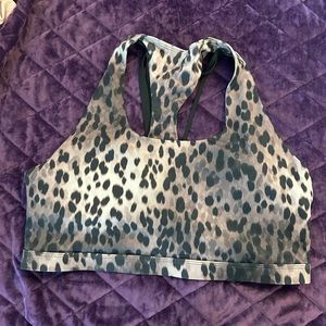 Fabletics sports bra top leopard XL